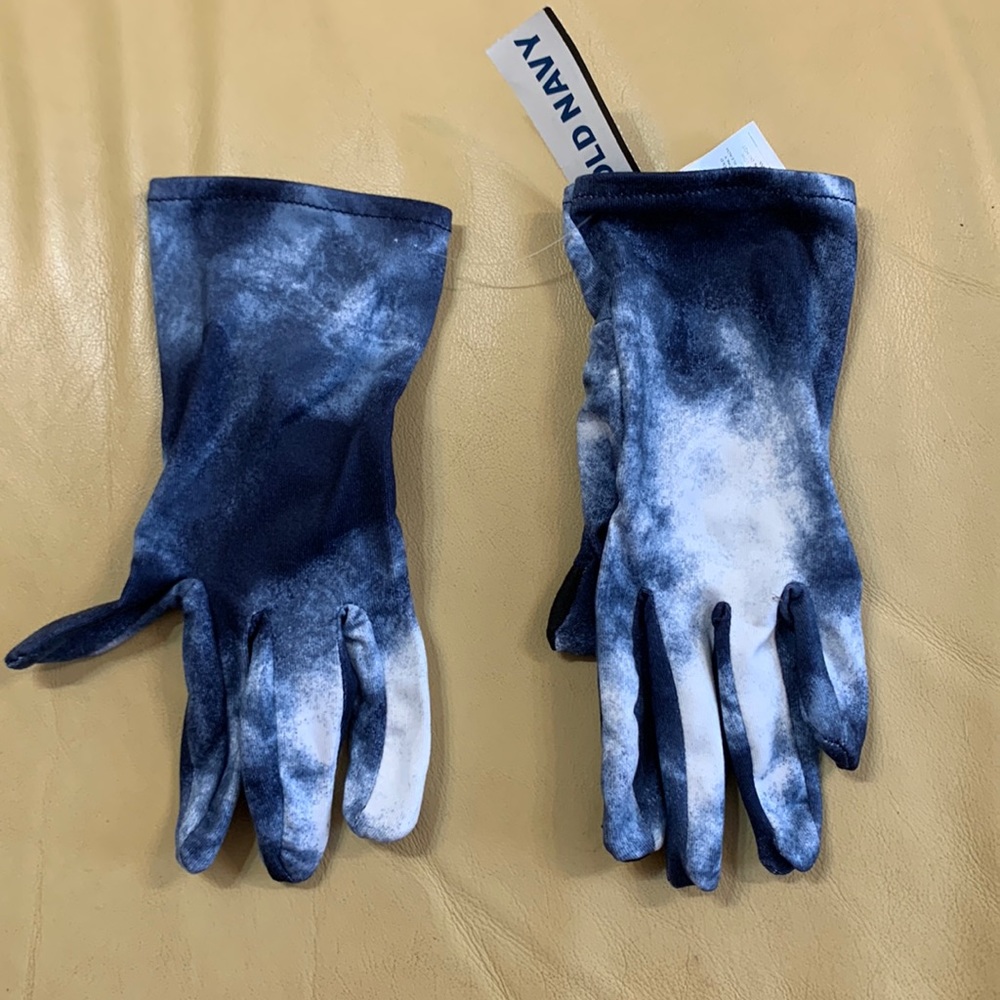 3/$20- Old Navy Touch Screen Friendly Gloves